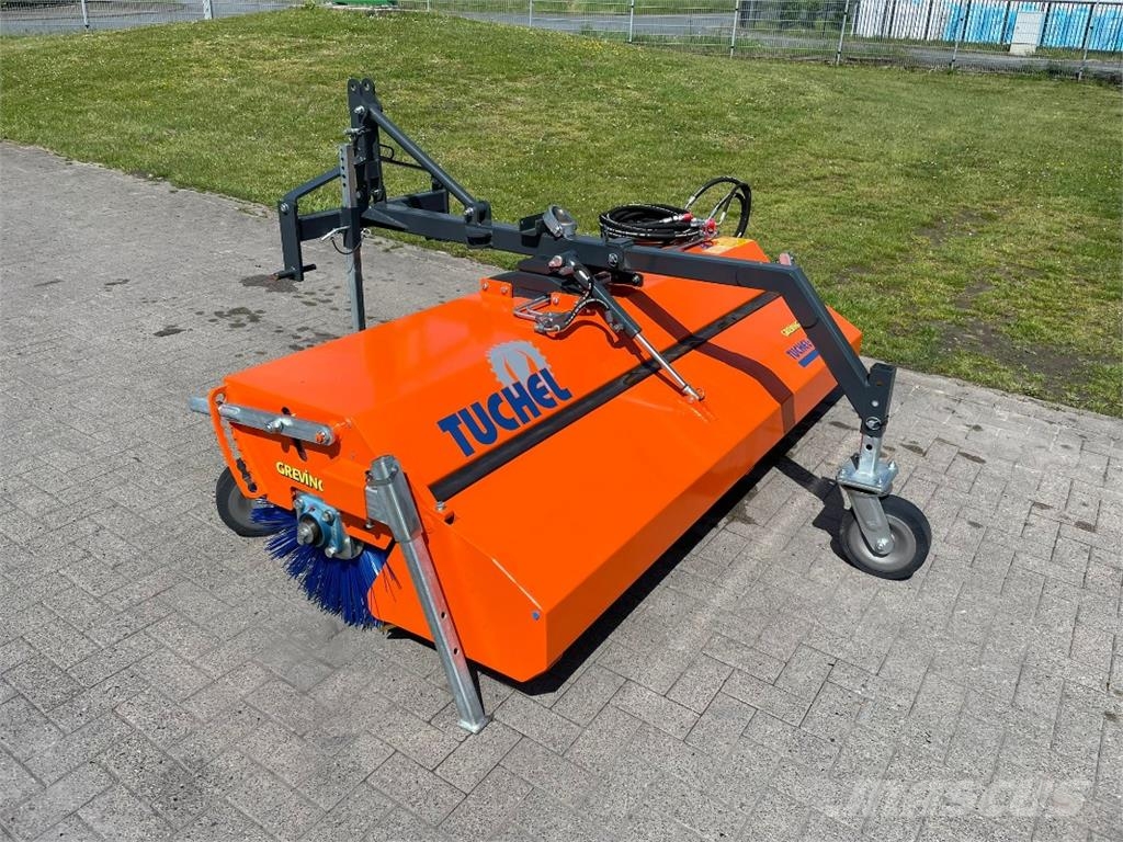 Tuchel Plus 590-230 Zamiatarki - Zgarniarki - Odśnieżarki