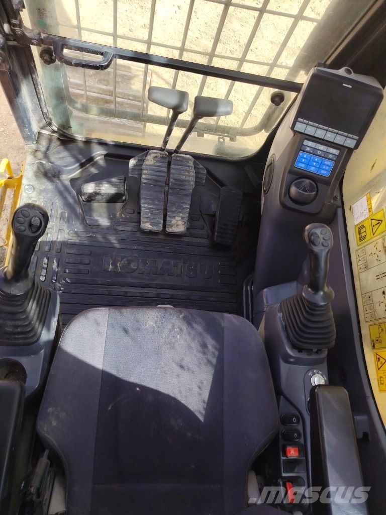 Komatsu PC 490 LC-11 Lánctalpas kotrók