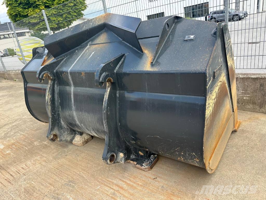 Komatsu Schaufel Cucharones
