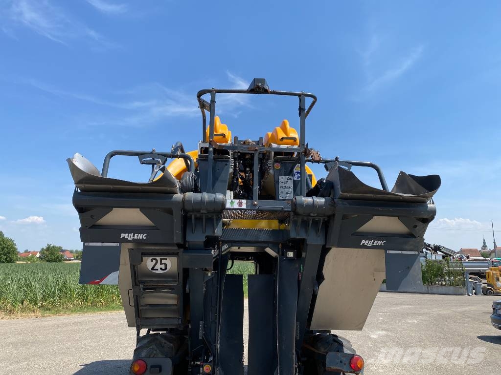 Pellenc OPTIMUM 530 Selectiv'Process2 endommagée ماكينات حصد الكروم