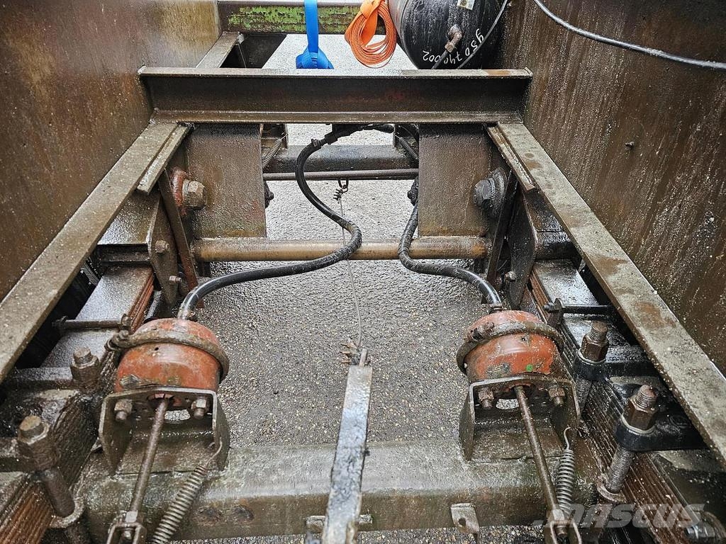 Pacton 2126 C-2 | 20 FOOT| BLADGEVEERD|DOUBLE TIRES| BPW Konteyner yari çekiciler
