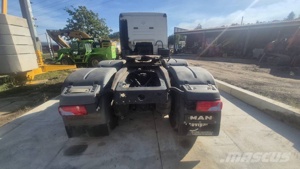 MAN TGA 33.480 Trekkers