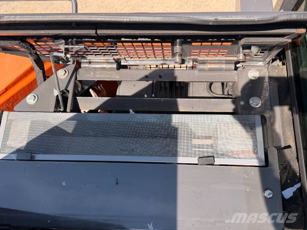 Hitachi ZX135US-6-CTA telescopic arm Polovni specijalni bageri