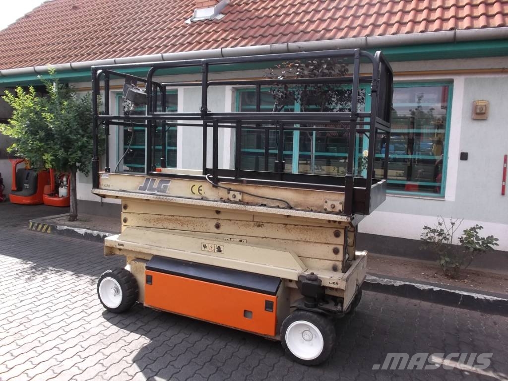 JLG 2646E V-2288 EO Vertikálne stĺpové výťahy