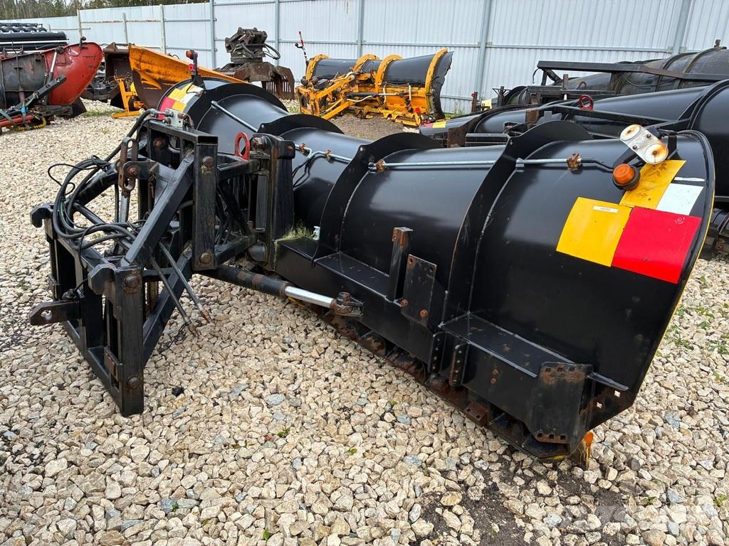 Arctic Machine OY AM 4000 HMX T2 Kar düzleyiciler
