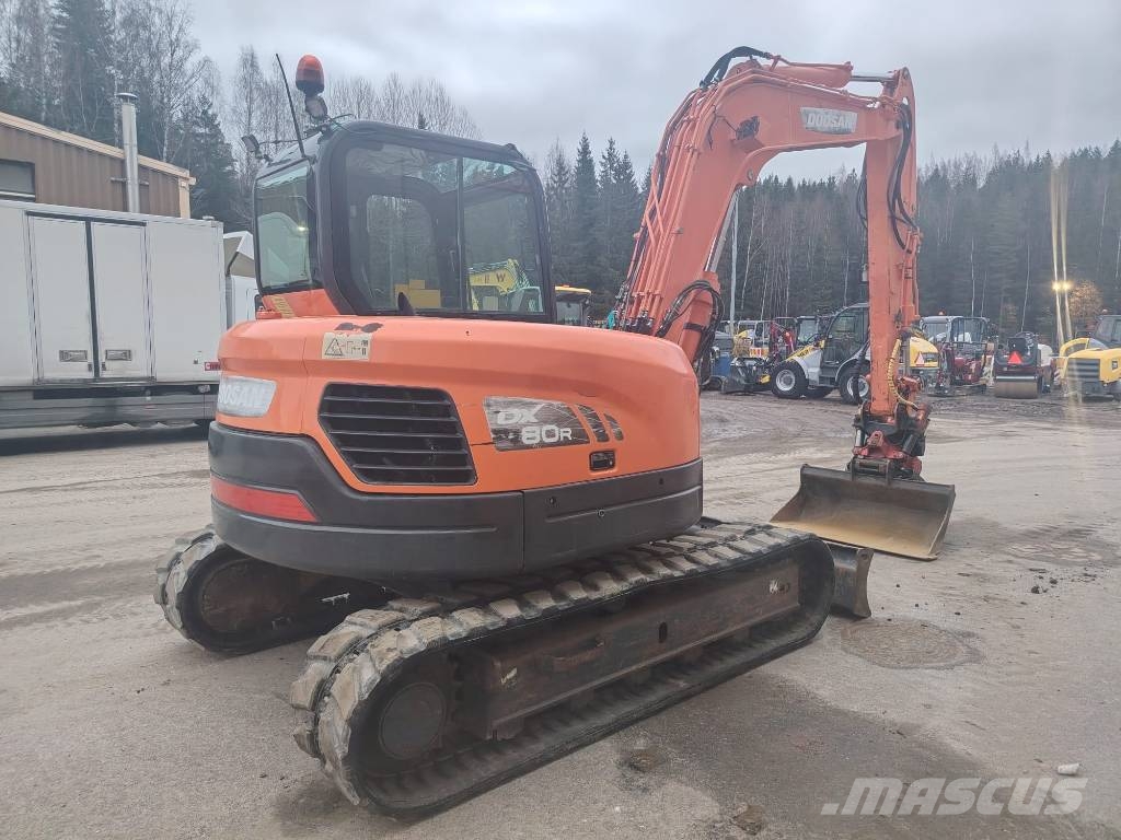 Doosan DX 80 R Közepes (midi) kotrók 7 t - 12 t