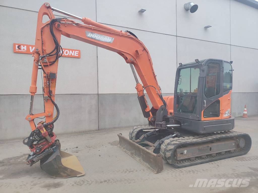 Doosan DX 80 R Közepes (midi) kotrók 7 t - 12 t