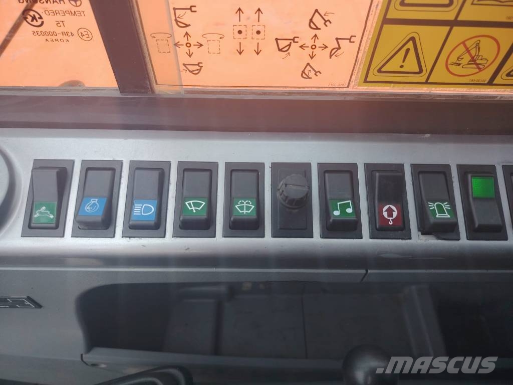 Doosan DX 80 R Közepes (midi) kotrók 7 t - 12 t