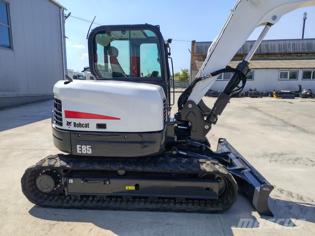 Bobcat E 85 حفارات وسط 7 طن - 12 طن