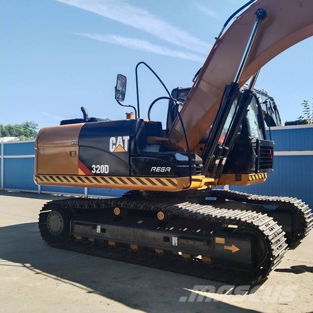 CAT 320 D Paletli ekskavatörler