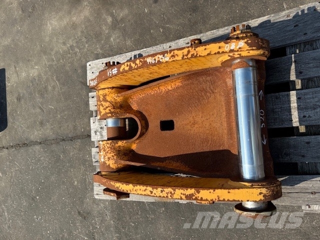 Liebherr 942/944 Connection Link Backhoes
