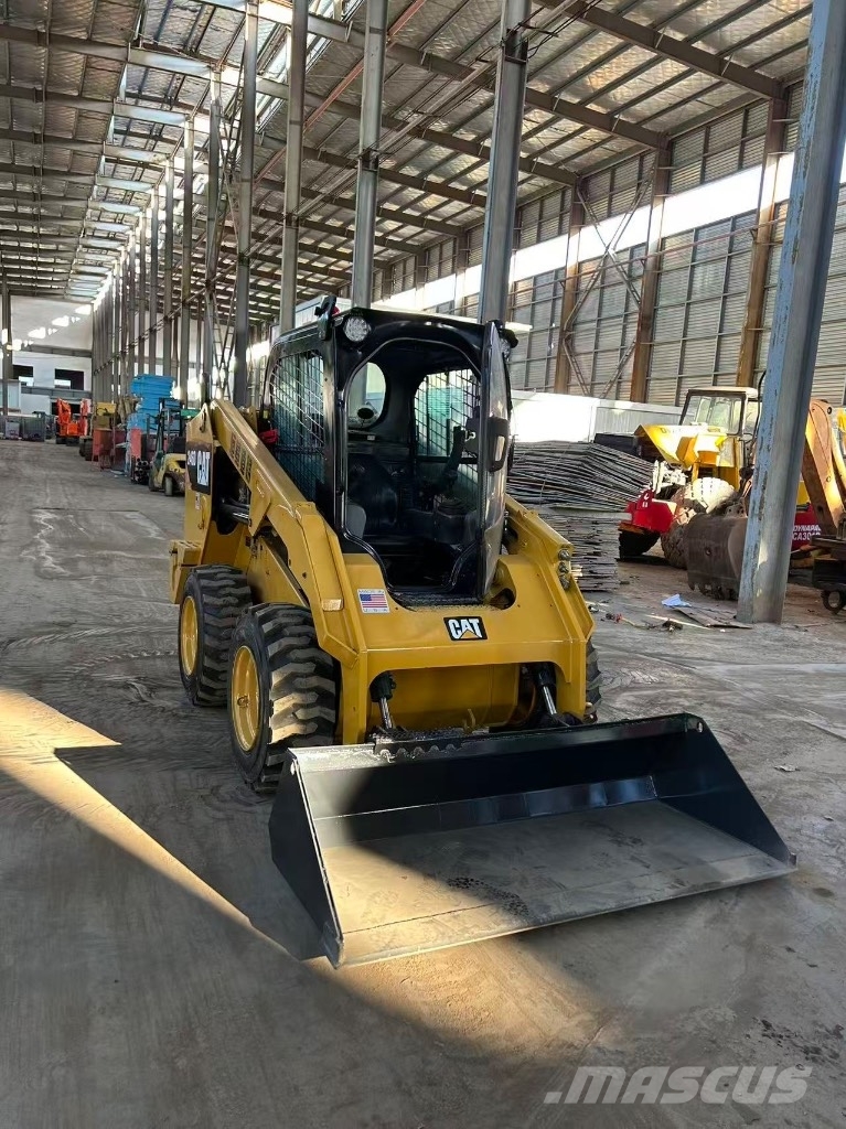CAT 246 D Φορτωτάκια