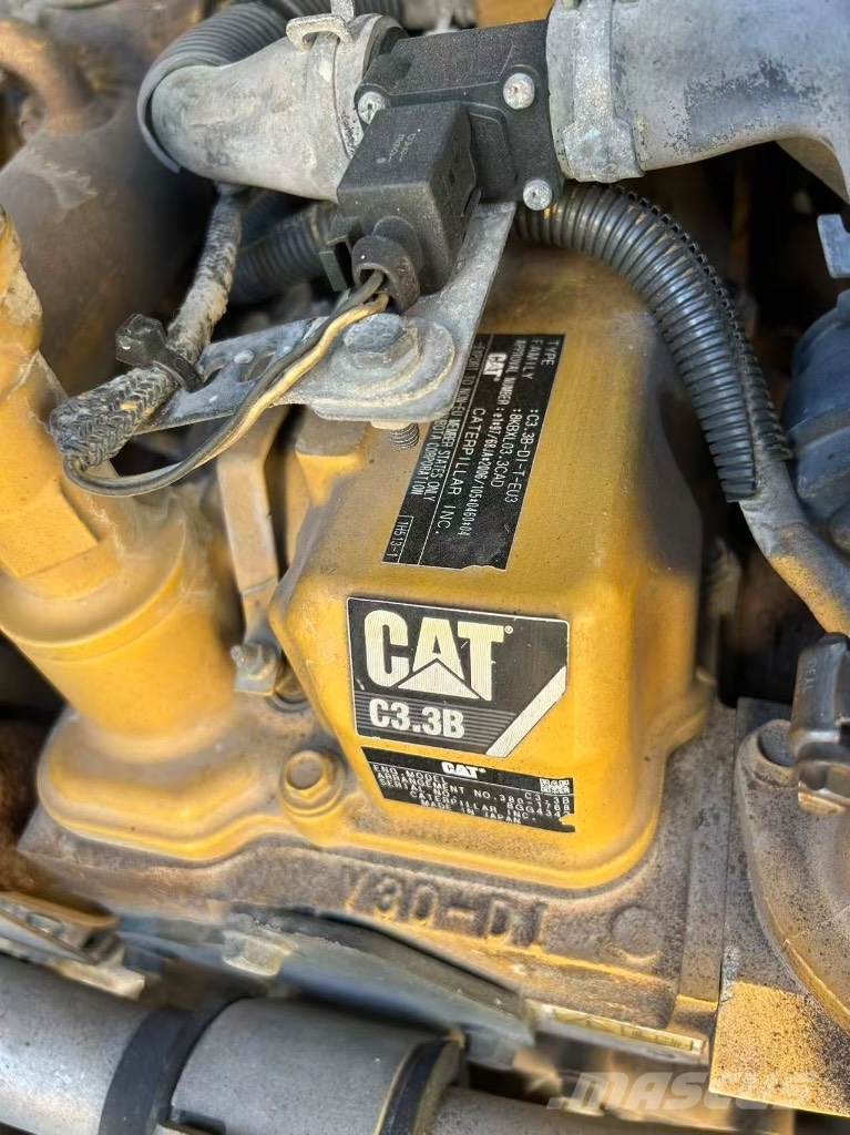 CAT 246 D Φορτωτάκια