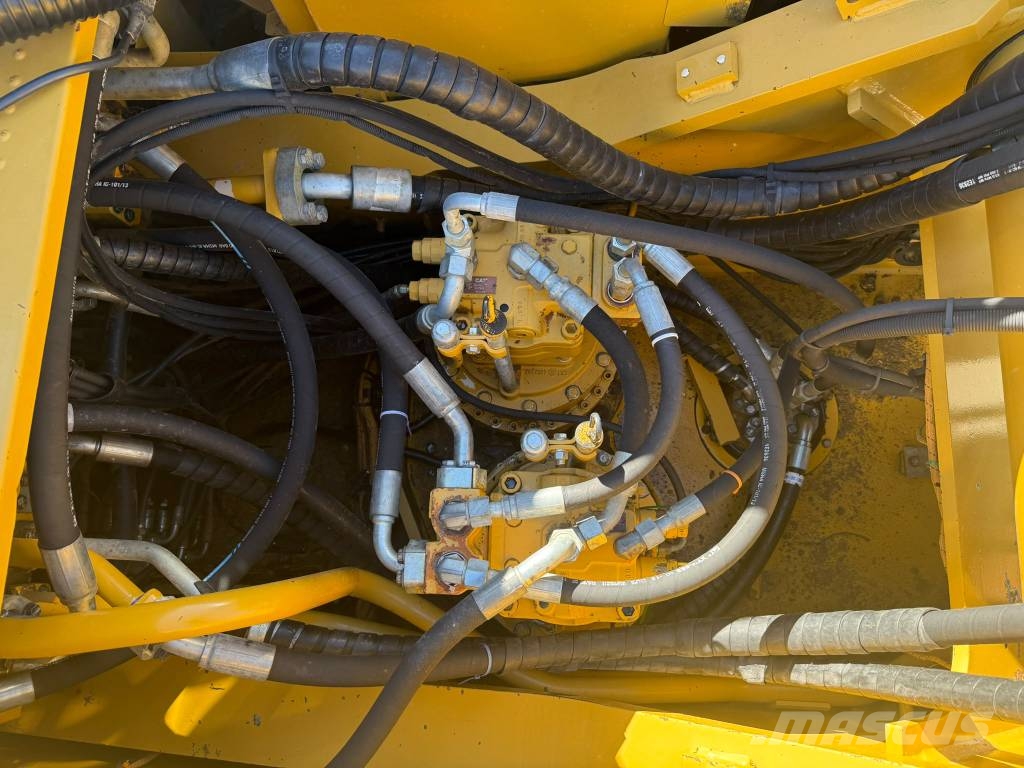 CAT 352F Vikšriniai ekskavatoriai