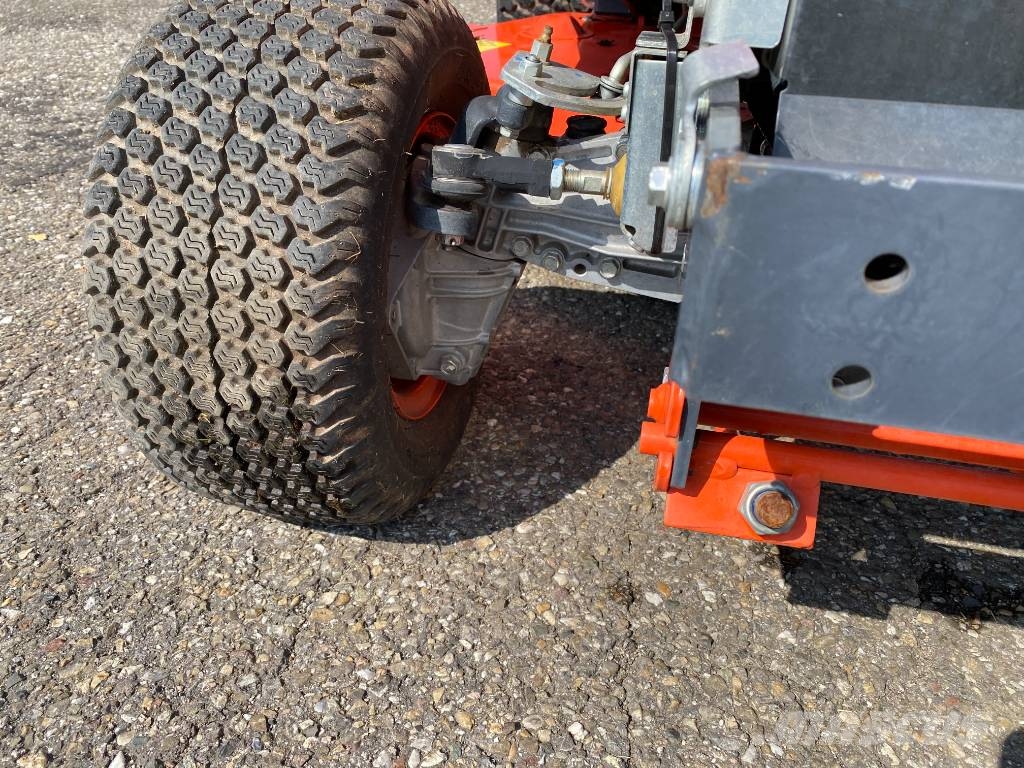 Kubota GR2120 1er Main Origine Française endommagé ركوب الحشائش