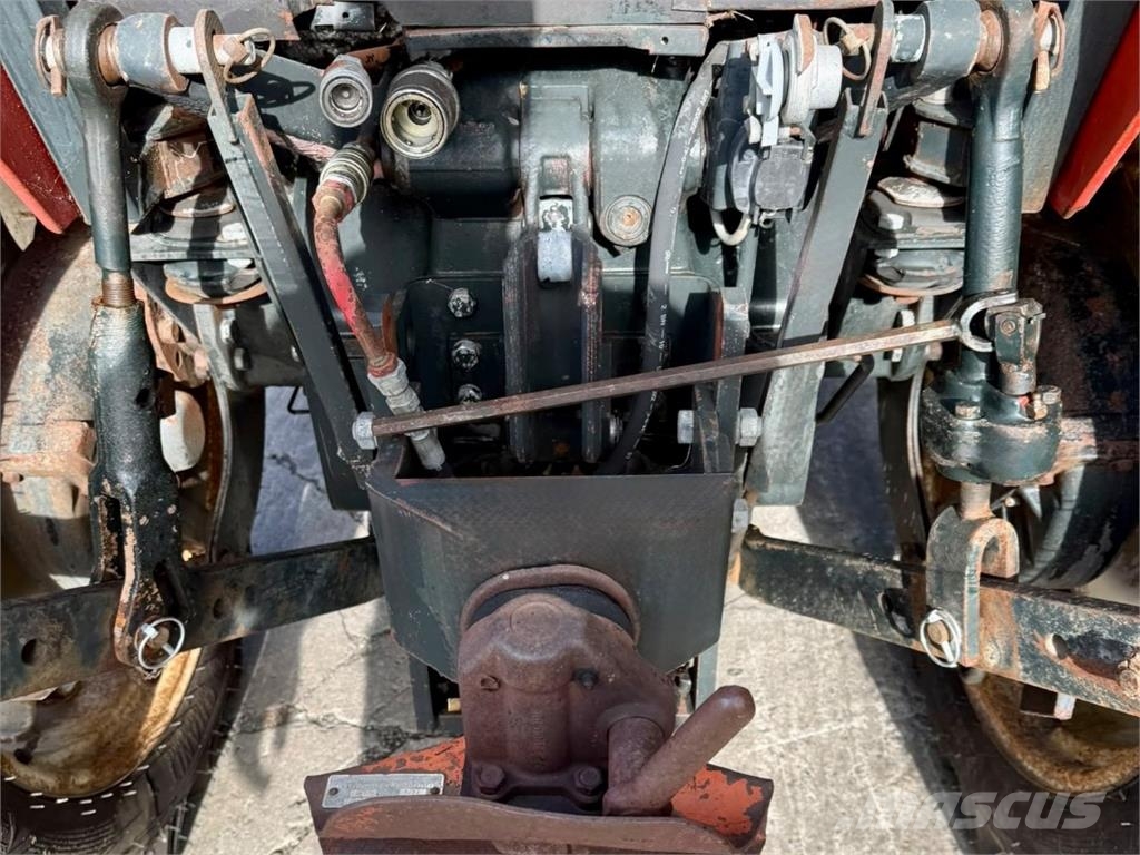 Zetor 5211 + FL Sonstige Landmaschinen