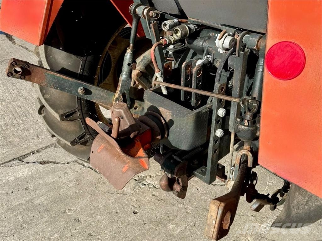 Zetor 5211 + FL Sonstige Landmaschinen