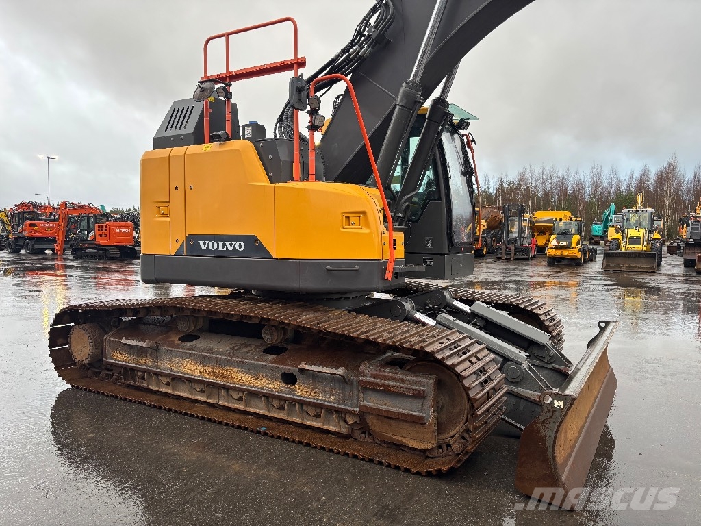 Volvo ECR 355 E / Pyörittäjä, Leica 3D, 2-kauhaa Telakaivukoneet