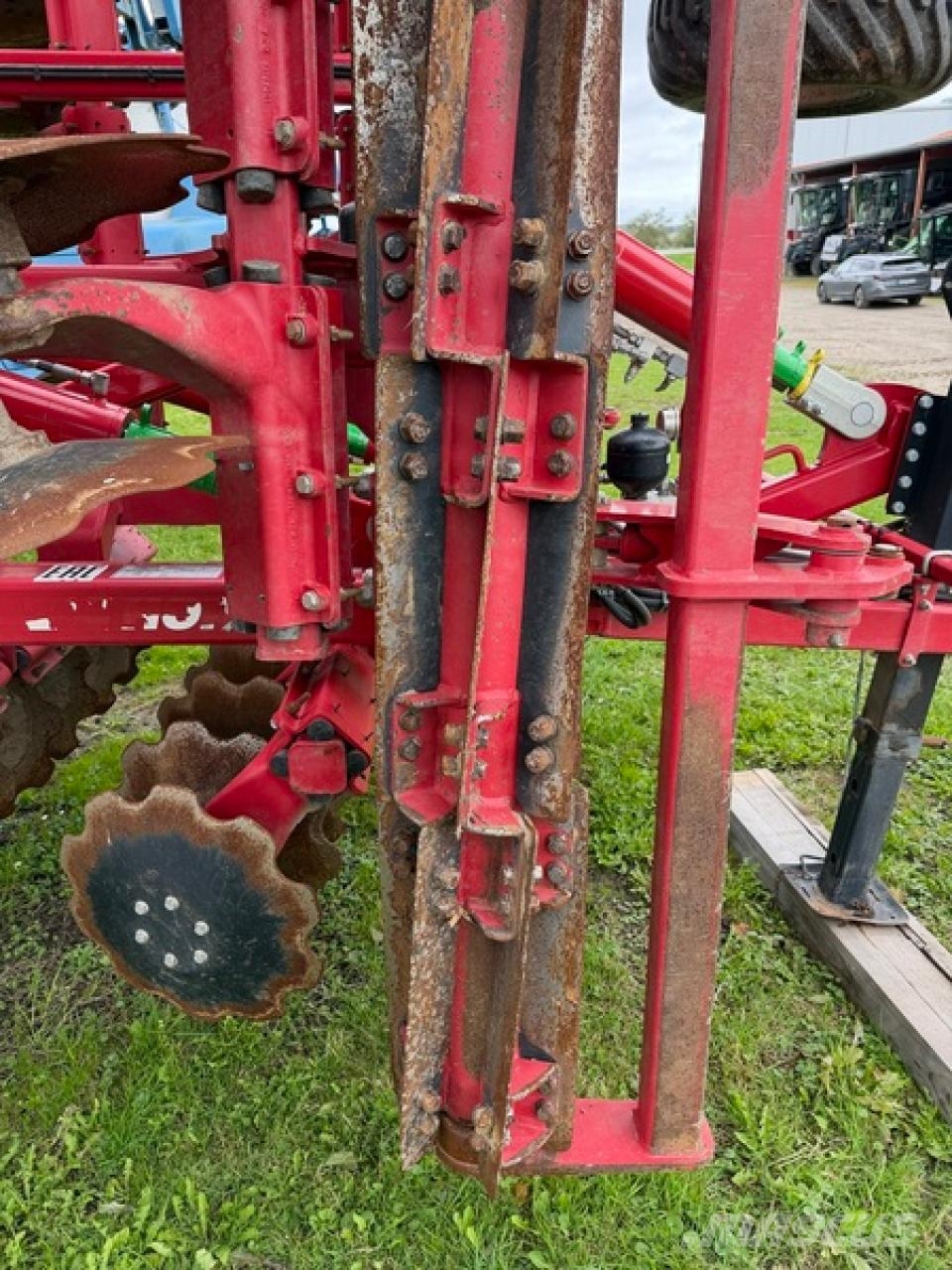 Horsch JOKER 6RT MIT MESSERWALZE Scheibeneggen