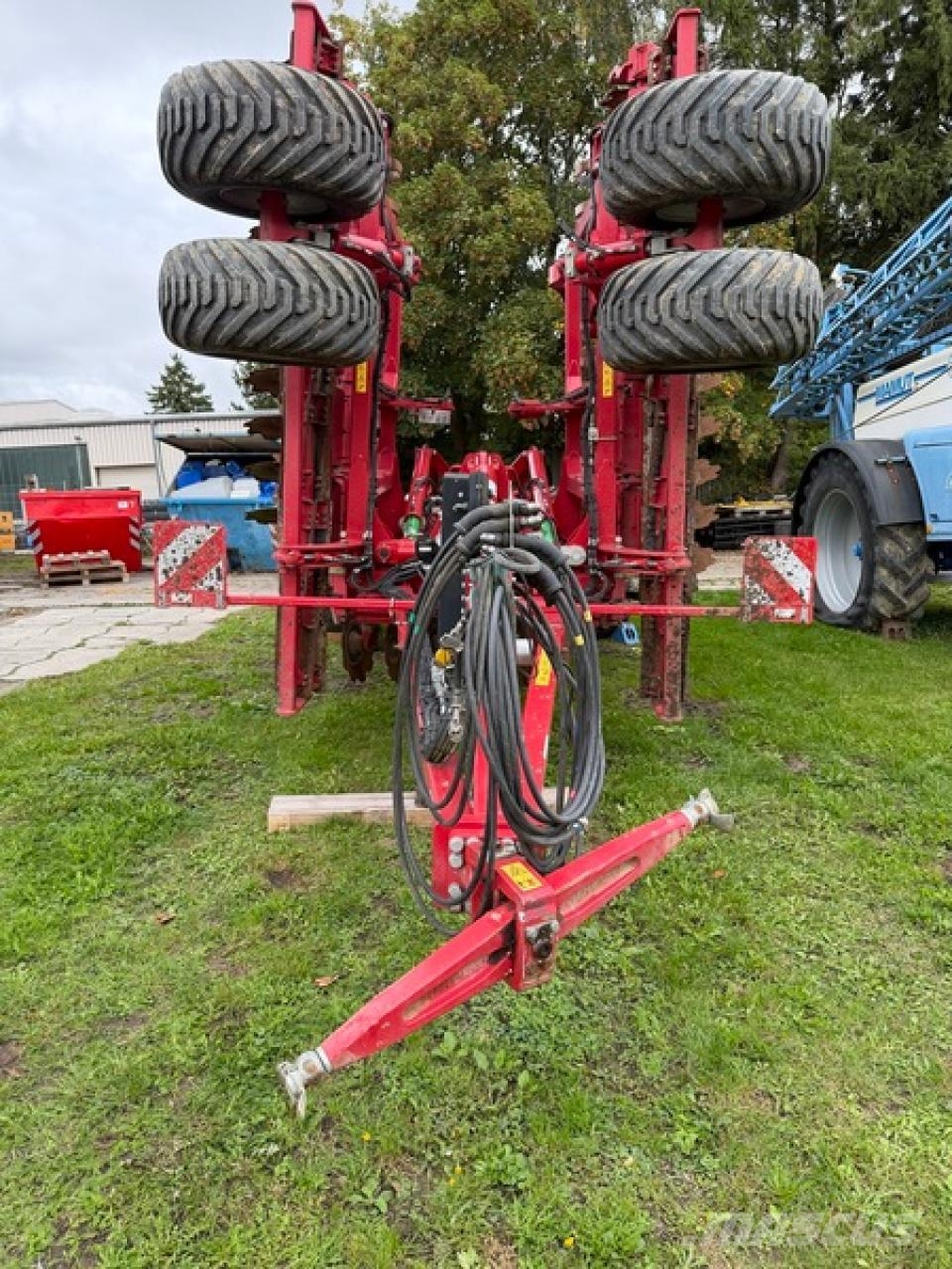 Horsch JOKER 6RT MIT MESSERWALZE Scheibeneggen