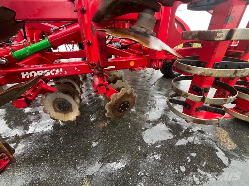 Horsch JOKER 6RT MIT MESSERWALZE Scheibeneggen