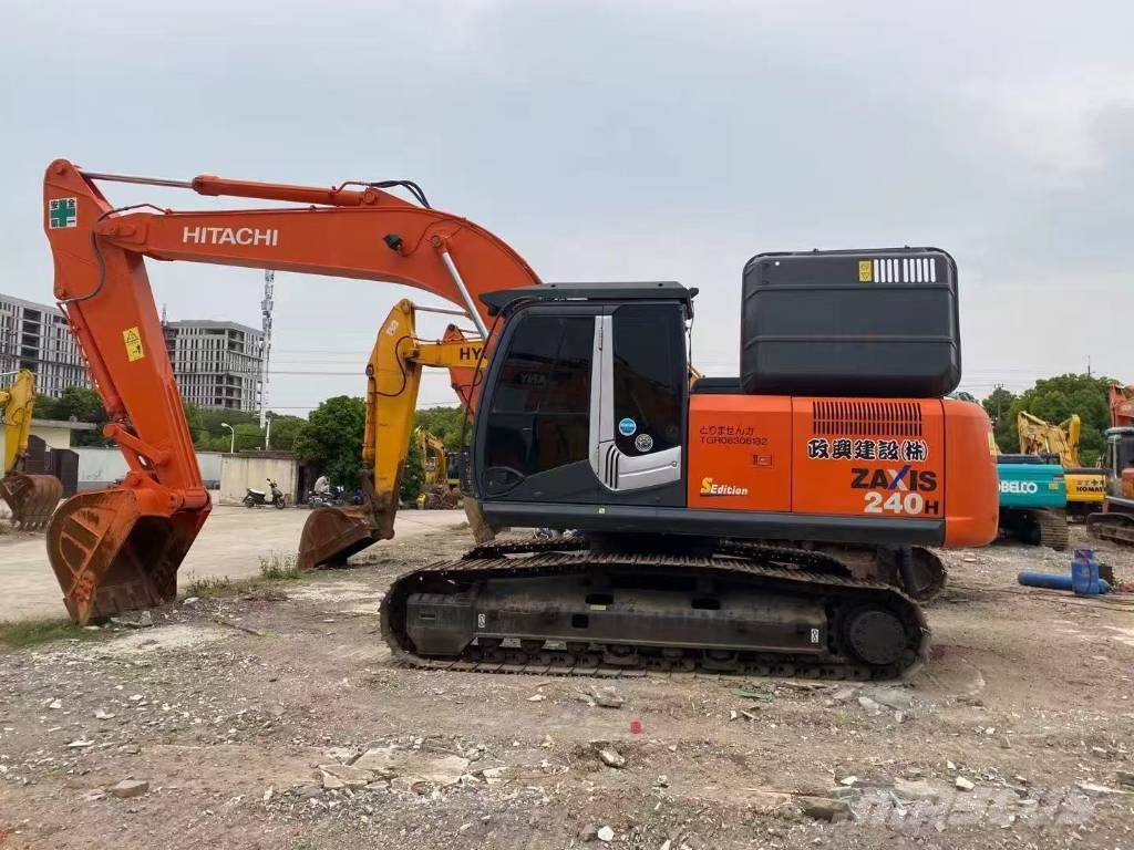 Hitachi ZX 240 H Εκσκαφείς με ερπύστριες