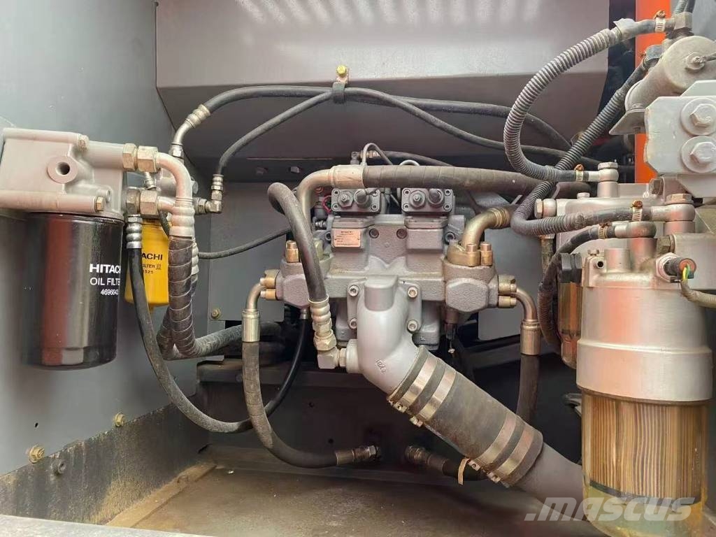 Hitachi ZX 240 H Εκσκαφείς με ερπύστριες