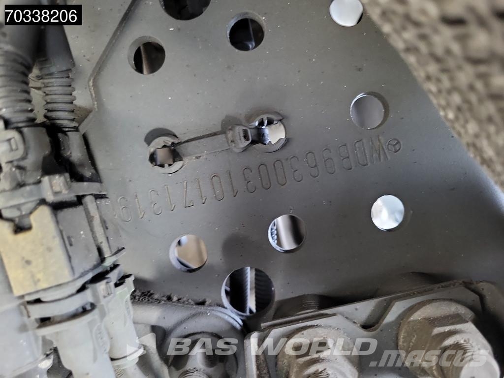 Mercedes-Benz Antos 2124 4X2 6-Cylinder Engine NL-Truck Euro 6 Camiones caja cerrada