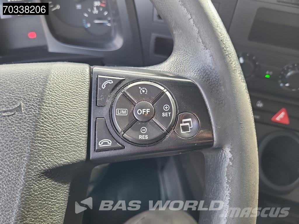 Mercedes-Benz Antos 2124 4X2 6-Cylinder Engine NL-Truck Euro 6 Camiones caja cerrada
