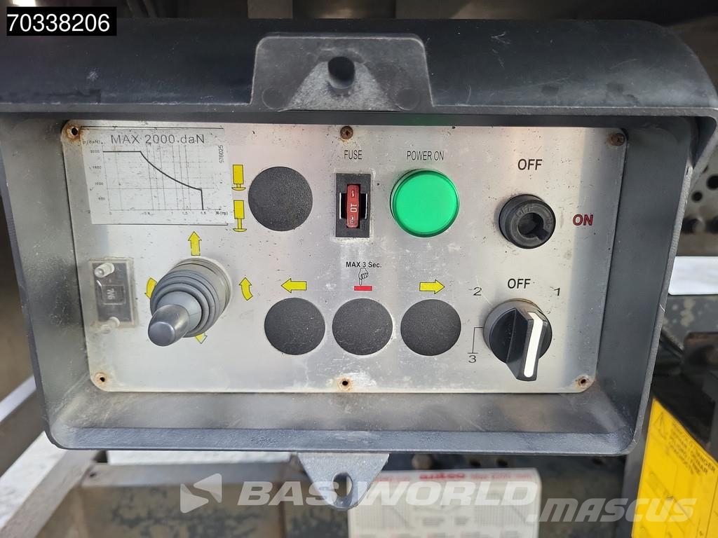Mercedes-Benz Antos 2124 4X2 6-Cylinder Engine NL-Truck Euro 6 Грузовики-Фургоны