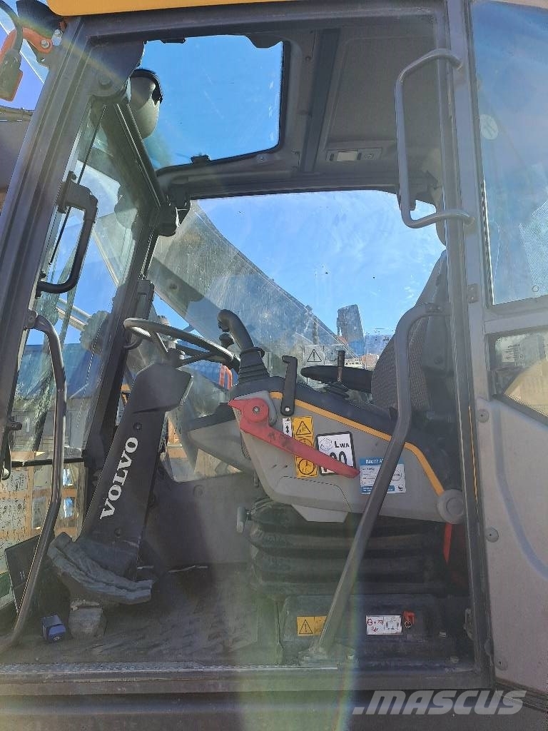 Volvo EWR150E Bageri točkaši