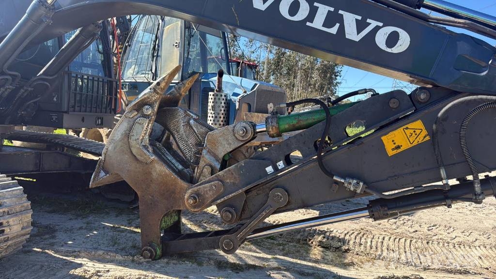 Volvo EC 250 EL Kaivukoneet