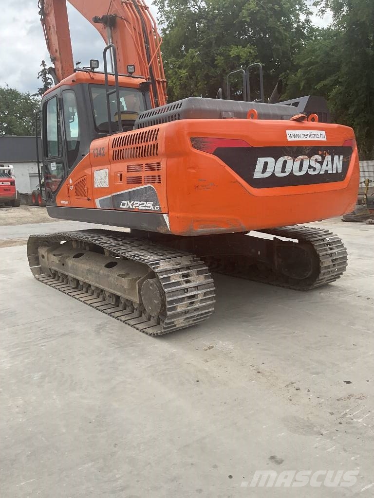 Doosan DX 225 LC-5 Rupsgraafmachines