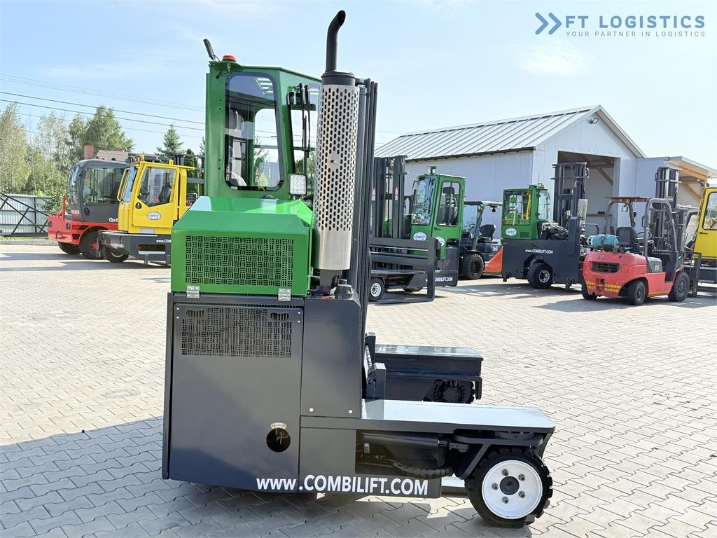 Combilift C2500 / LPG / TRIPLEX 4900 mm / Free Lift / Only 2 Nelitietrukit