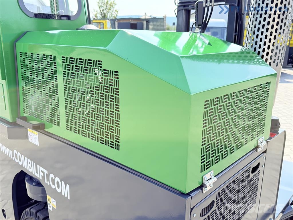 Combilift C2500 / LPG / TRIPLEX 4900 mm / Free Lift / Only 2 Nelitietrukit