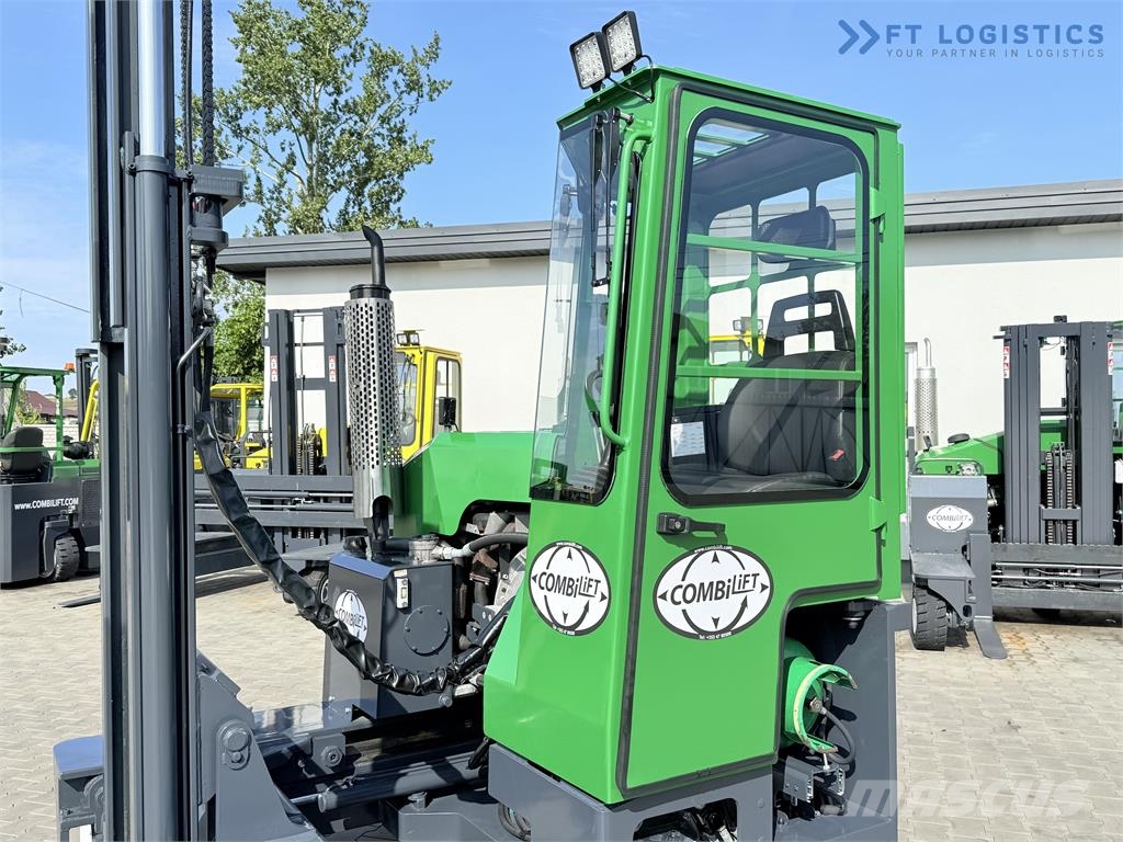 Combilift C2500 / LPG / TRIPLEX 4900 mm / Free Lift / Only 2 Nelitietrukit