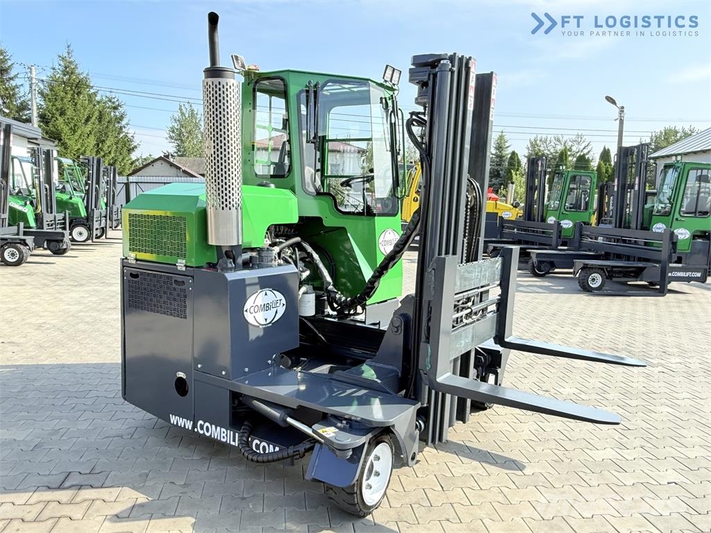Combilift C2500 / LPG / TRIPLEX 4900 mm / Free Lift / Only 2 Nelitietrukit