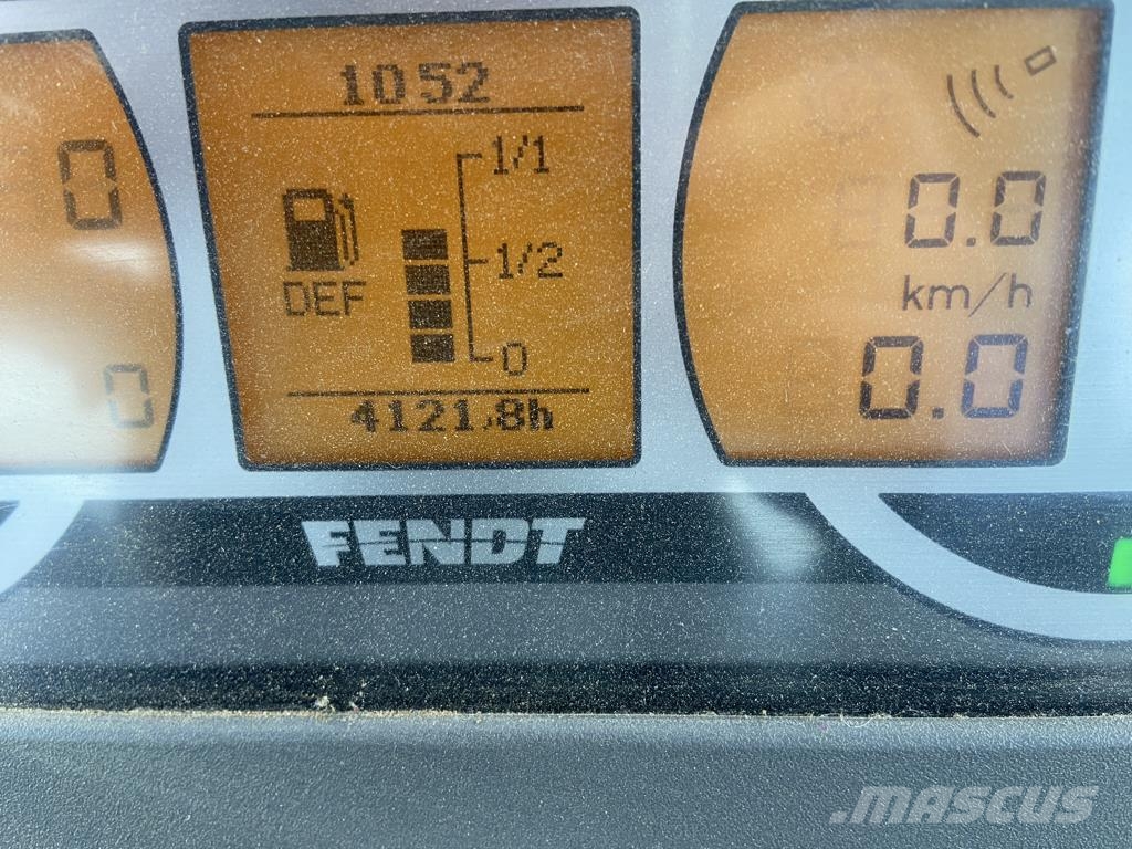 Fendt 826 scr Profi + Traktorer