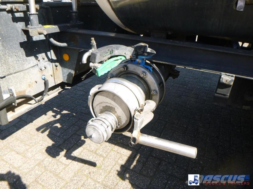 Magyar Chemical tank inox L4BH 32.5 m3 / 1 comp Tanktrailer