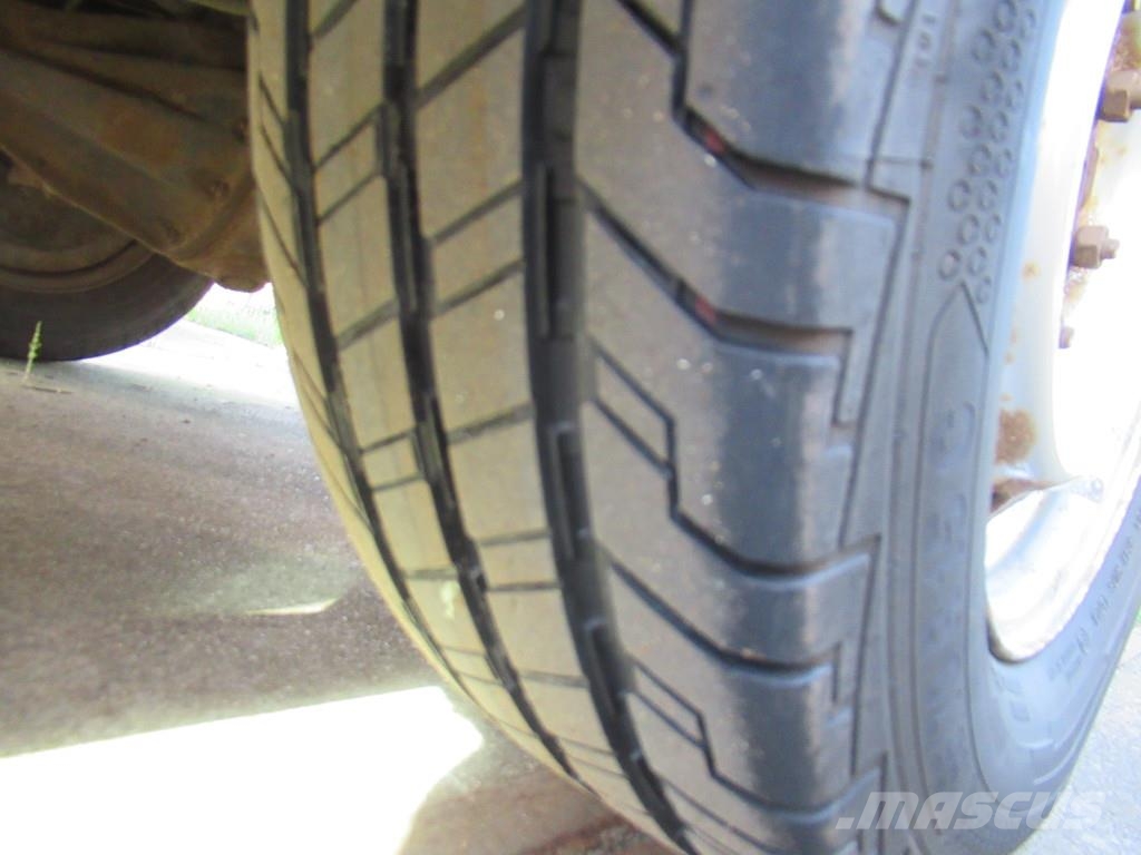 Toyota Dyna 100 3.0 D-4D 100KW Comfort PICKUP Furgonetas caja abierta