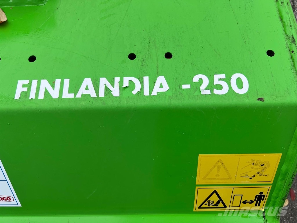 Cabe 2500 Finlandia piennarmurskain Beitepussere og toppkuttere