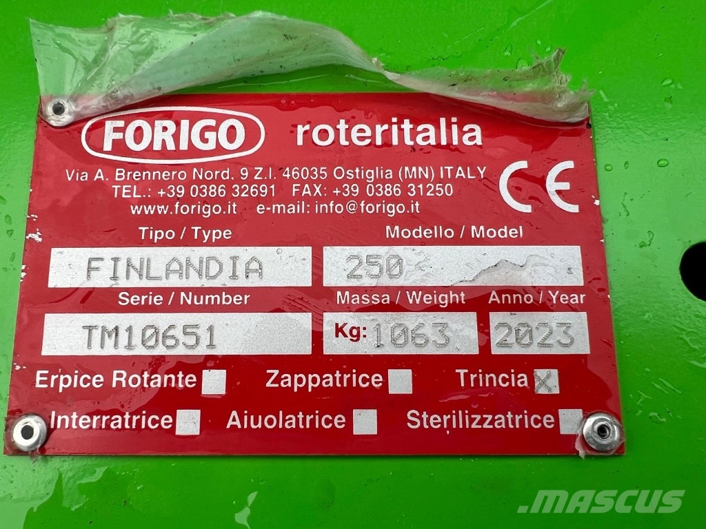 Cabe 2500 Finlandia piennarmurskain Beitepussere og toppkuttere