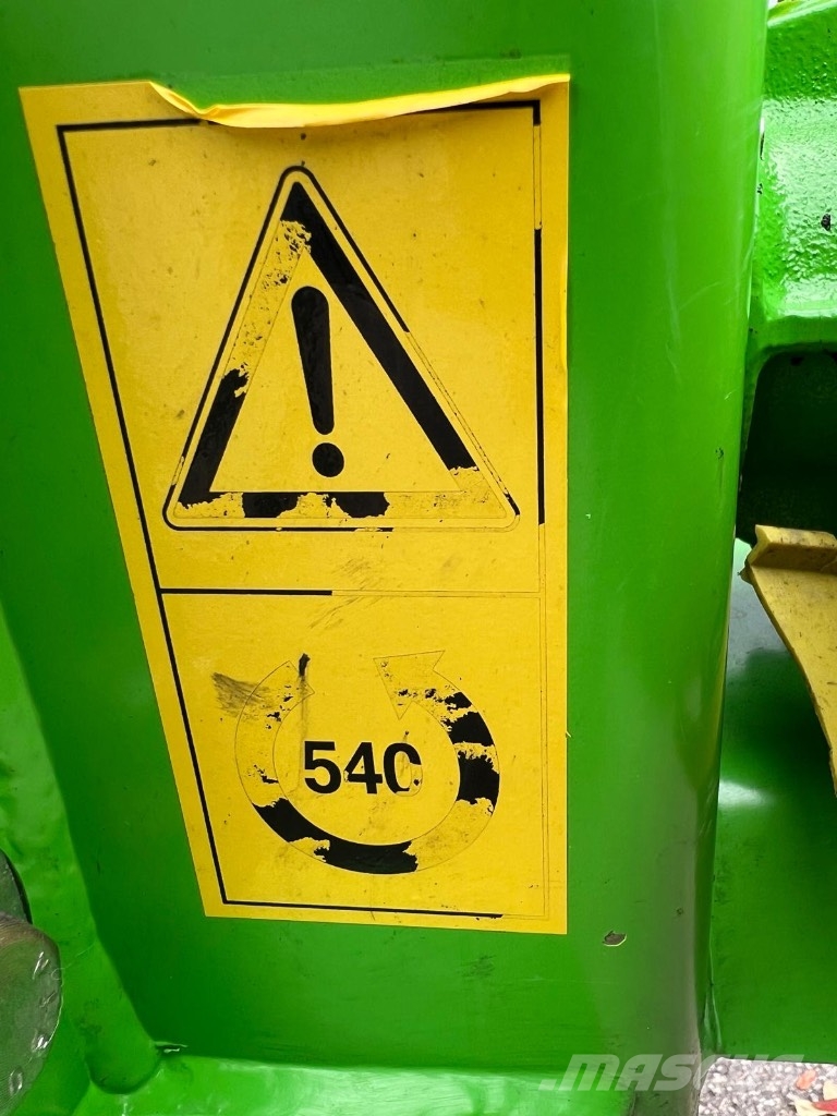 Cabe 2500 Finlandia piennarmurskain Beitepussere og toppkuttere