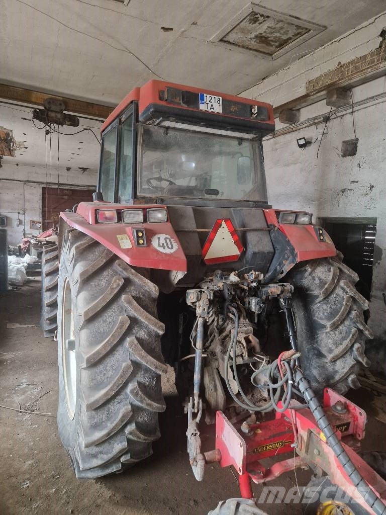 Case IH Magnum 7210 Traktory