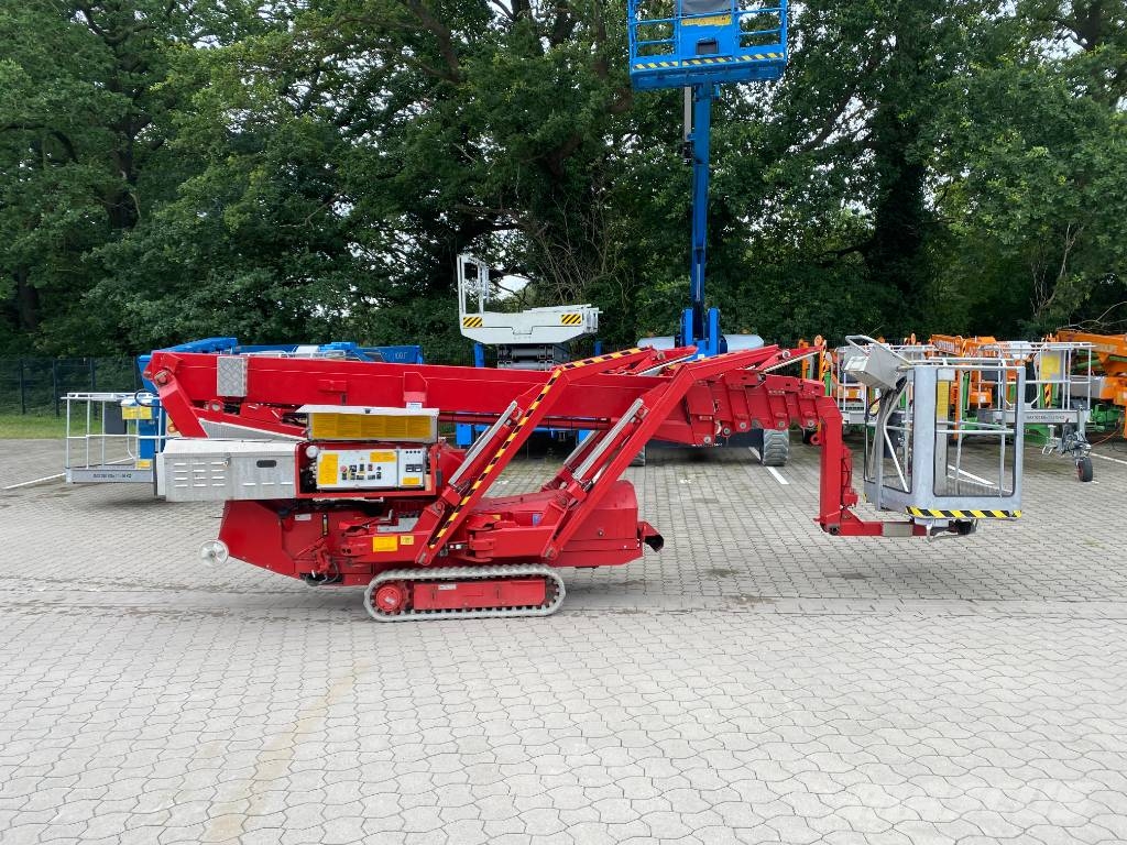 Ommelift 2200 RBD Zelfrijdende knikarm hoogwerker