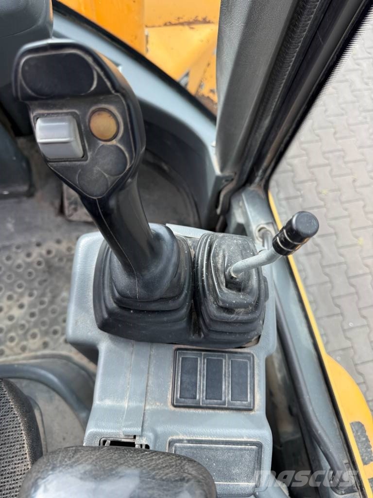 Volvo L 30 B 輪胎式裝載機
