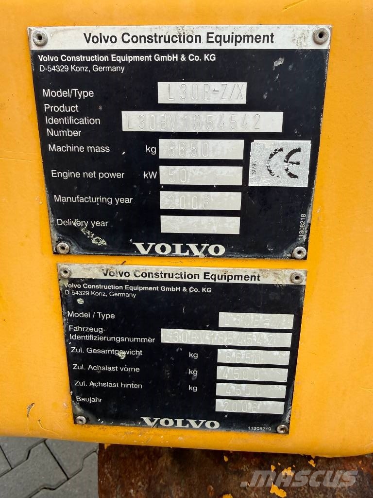Volvo L 30 B 輪胎式裝載機