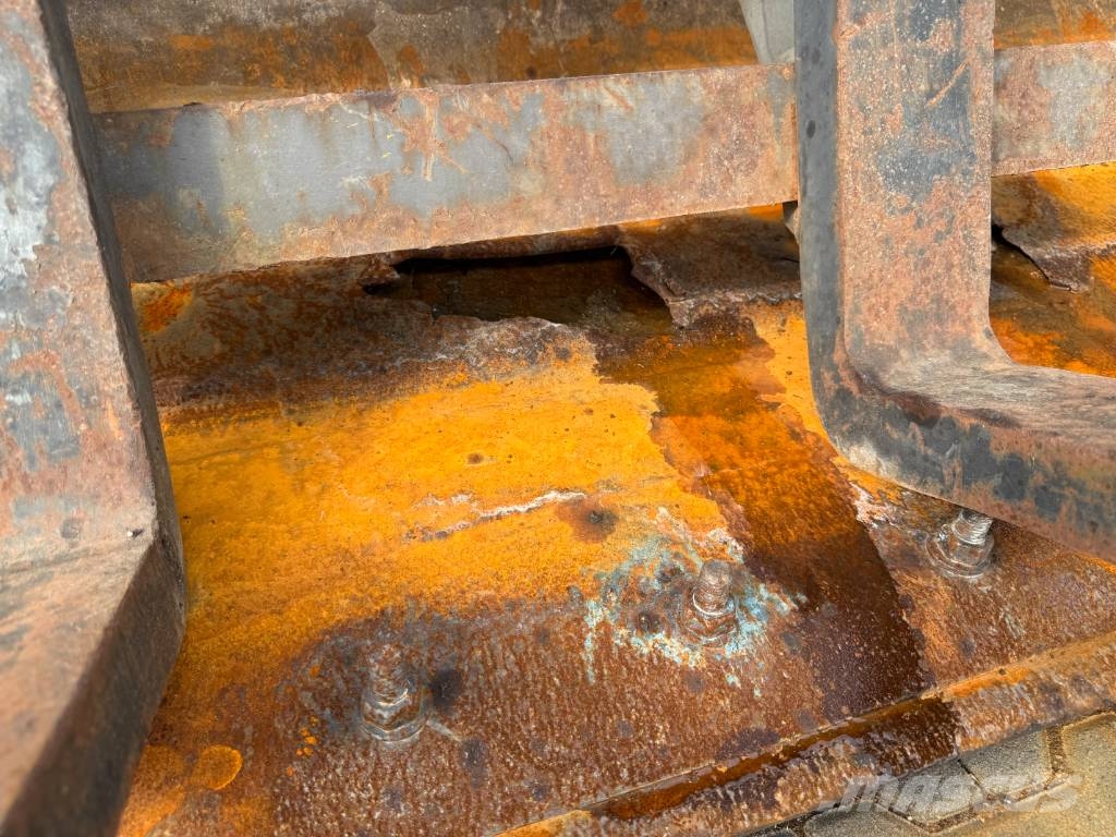 Volvo L 30 B 輪胎式裝載機