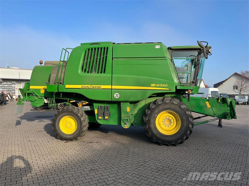 John Deere W540 Mietitrebbiatrici