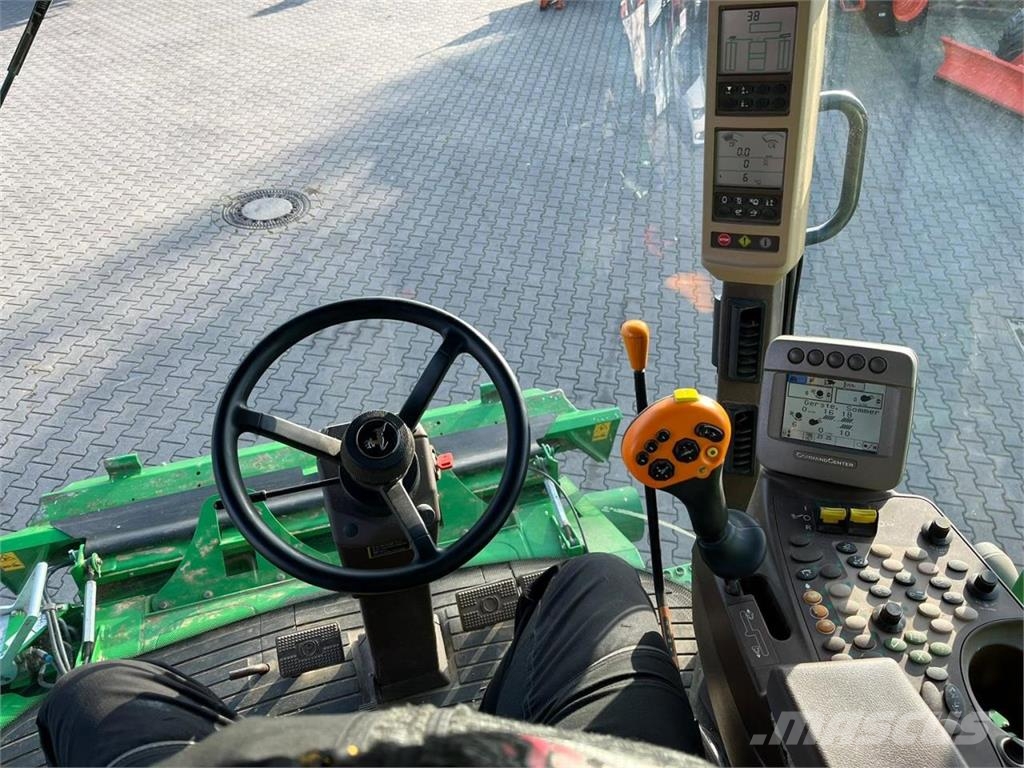 John Deere W540 Mietitrebbiatrici